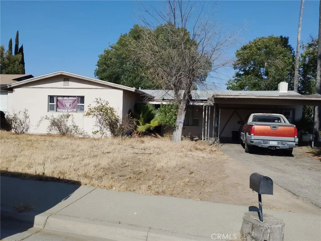 672 North 19th St, Banning, CA 92220 - #1