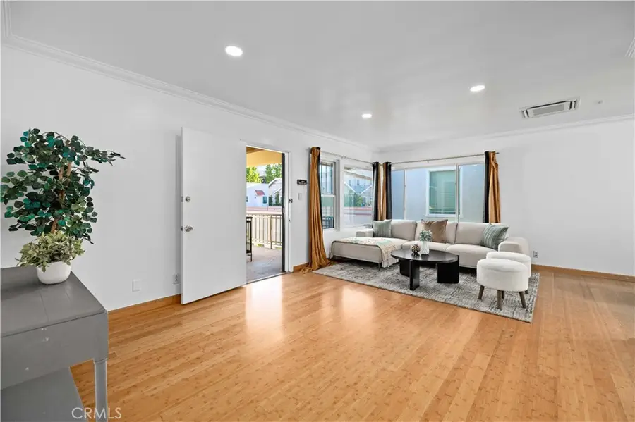 1227 E 1st #2F, Long Beach, CA 90802 - #3