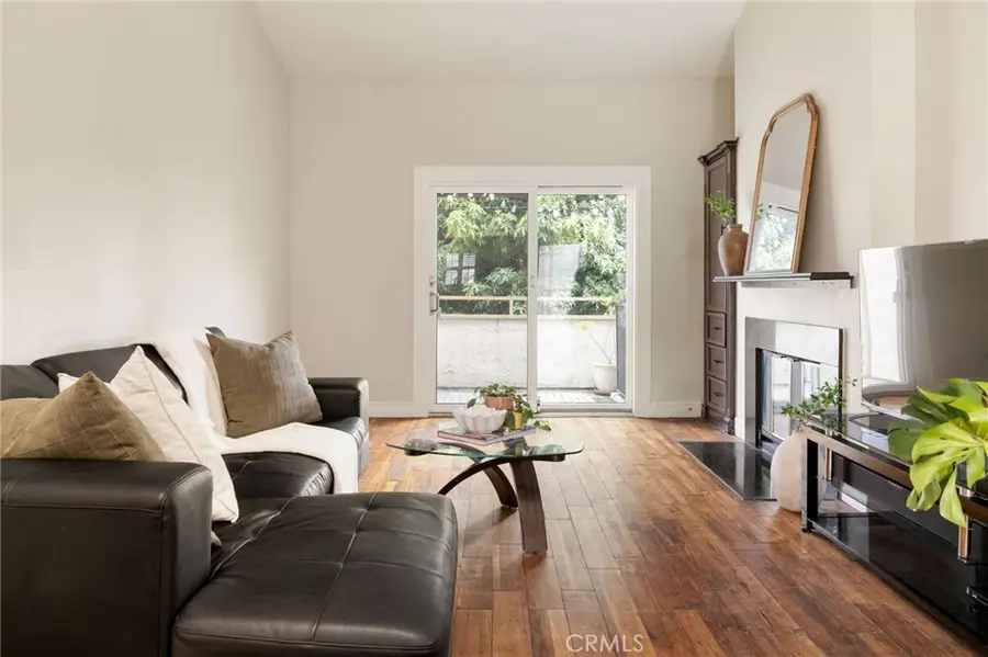 645 Chestnut #305, Long Beach, CA 90802 - #3