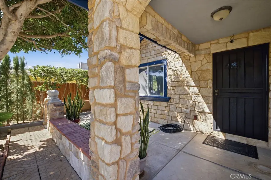 2851 Pleasant St, Riverside, CA 92507 - #2