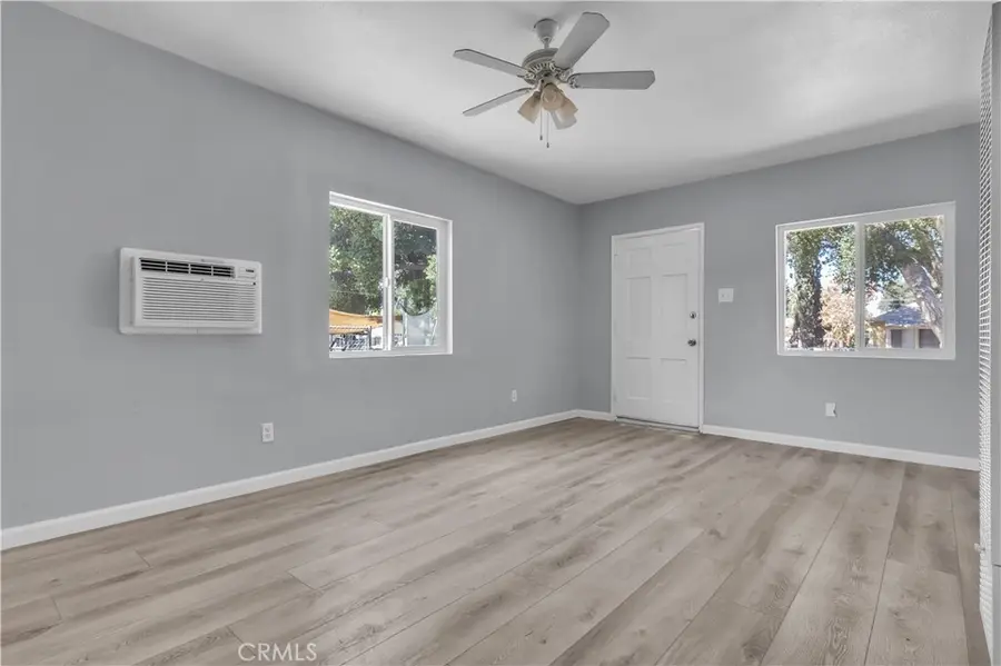 4156 Dwight, Riverside, CA 92507 - #3
