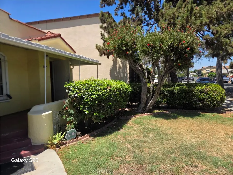 9613 Virginia Ave, South Gate, CA 90280 - #2