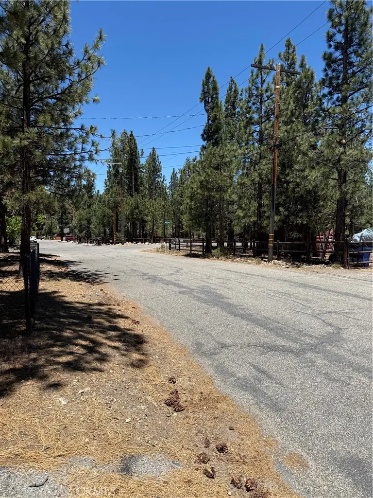 1051 Ash, Big Bear City, CA 92314 - #3
