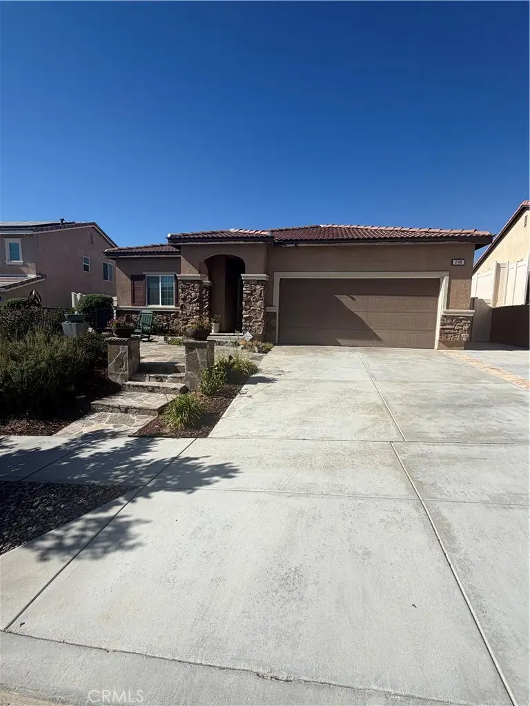 240 Country Club, Calimesa, CA 92320 - #1
