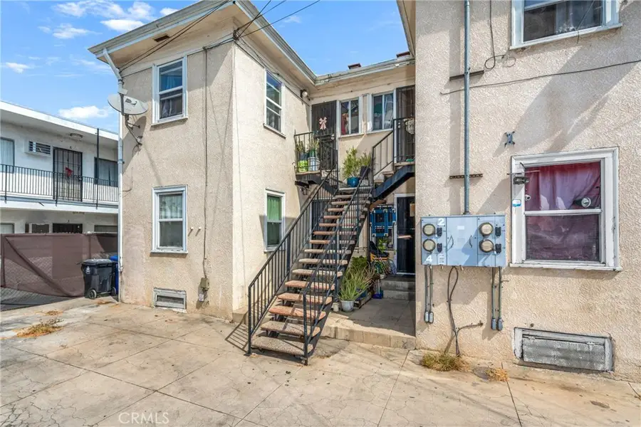 1102 W 18th, Los Angeles, CA 90015 - #3
