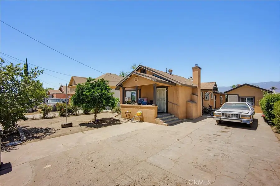 24226 Monterey Avenue, San Bernardino, CA 92410 - #2