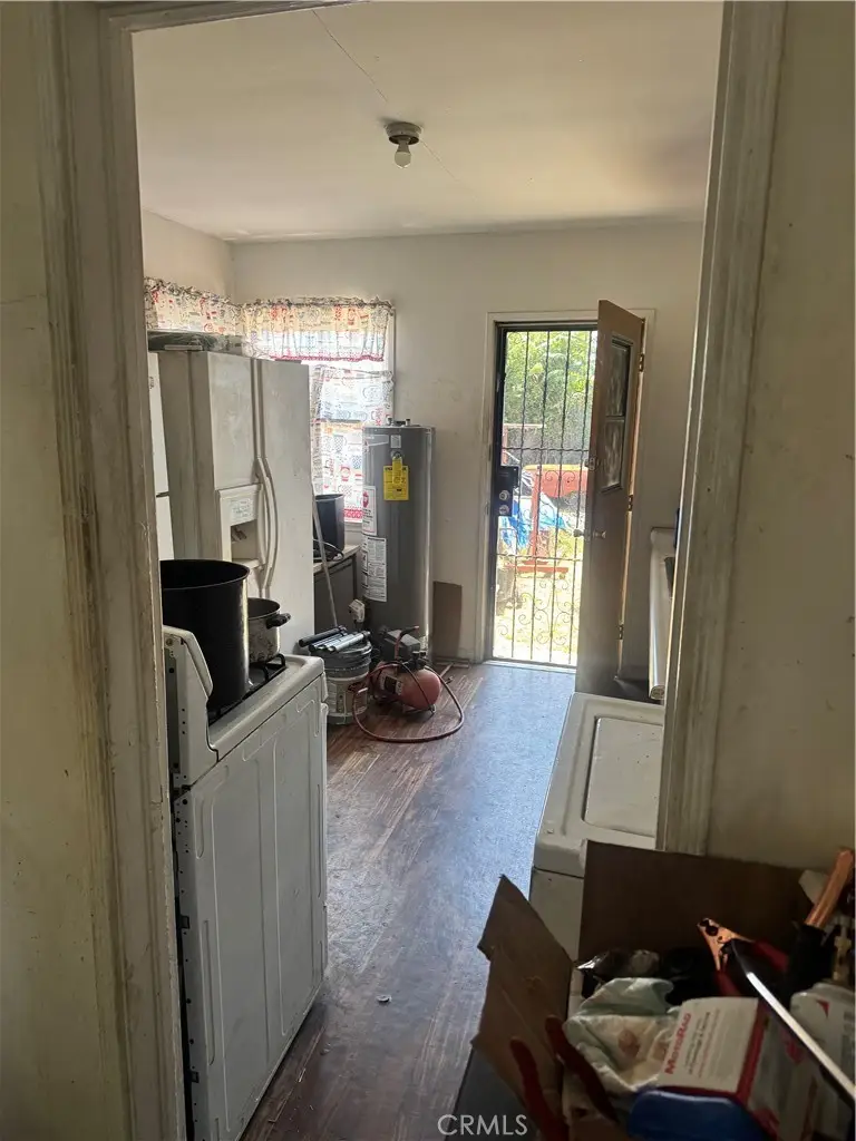 2100 N Wilmington, Compton, CA 90222 - #2