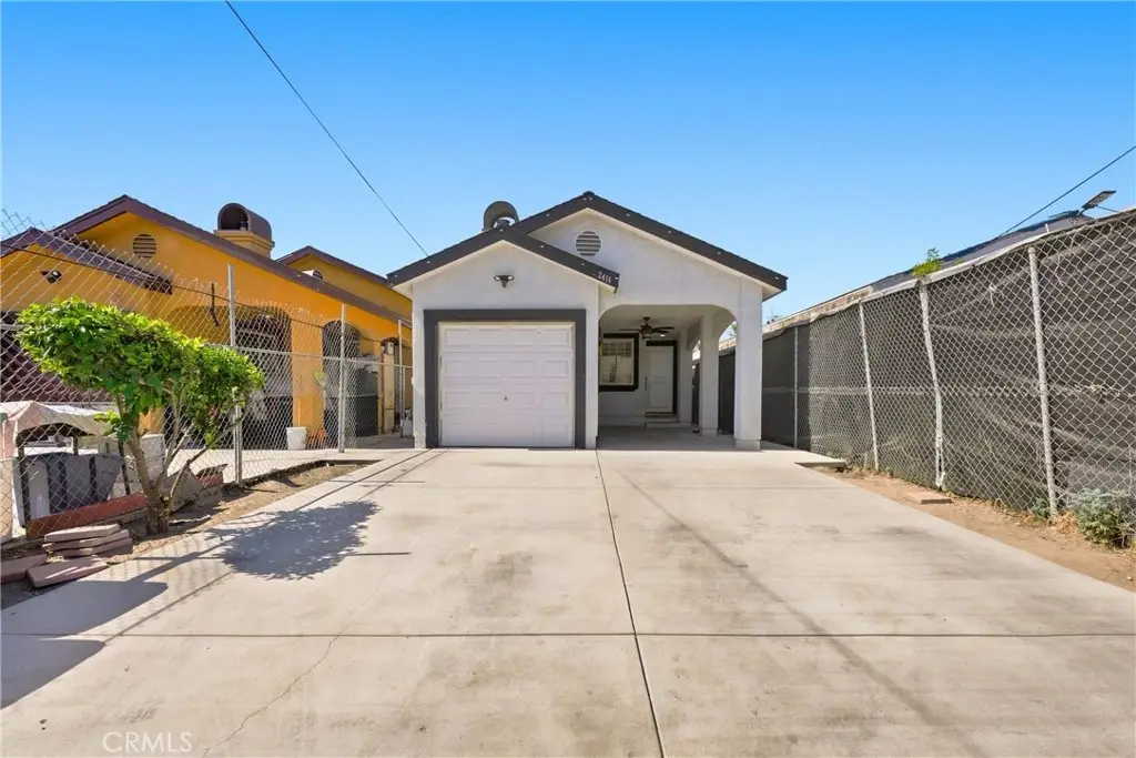 2414 Santa Ana Boulevard S, Los Angeles, CA 90059 - #1
