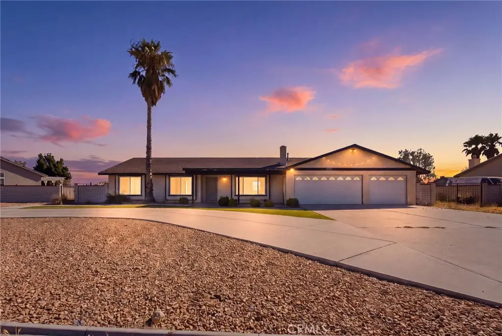 18810 Siesta, Apple Valley, CA 92307 - #1