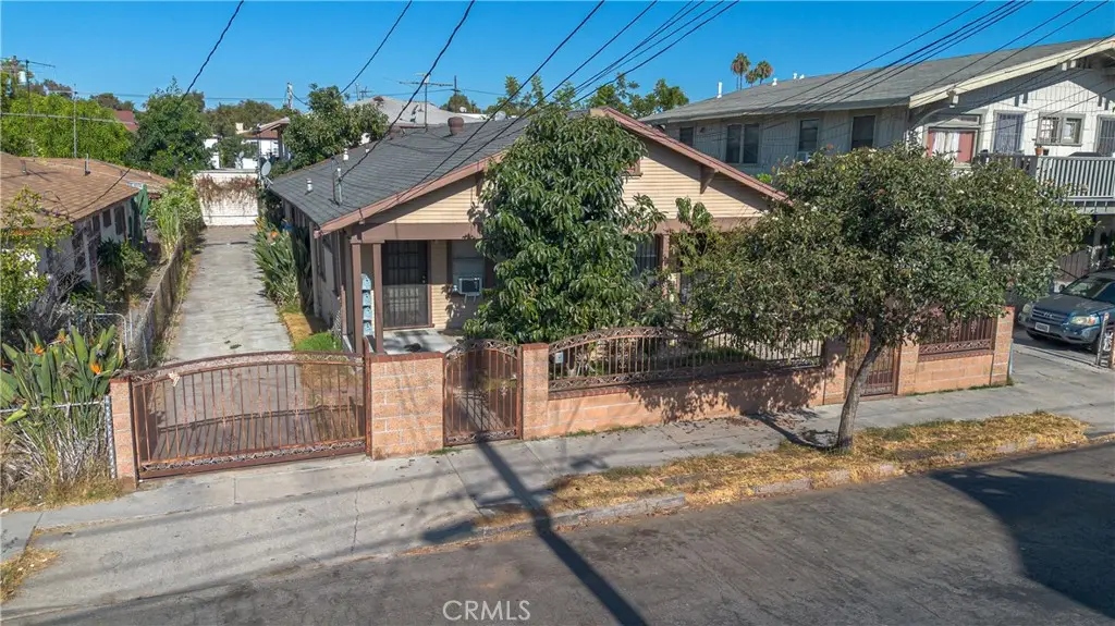 1741 S New England Street, Los Angeles, CA 90006 - #1