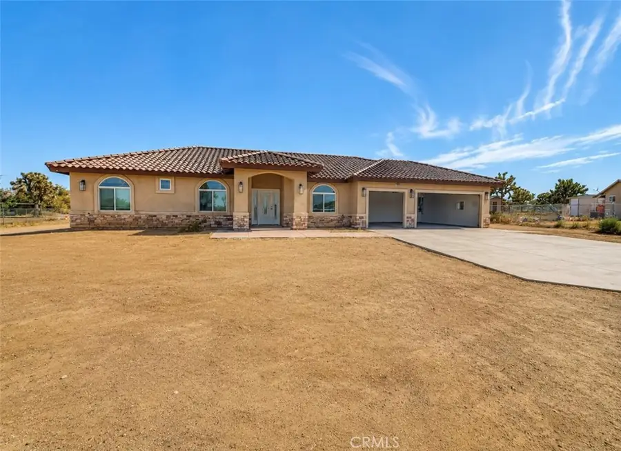 14749 Sultana, Hesperia, CA 92345 - #3