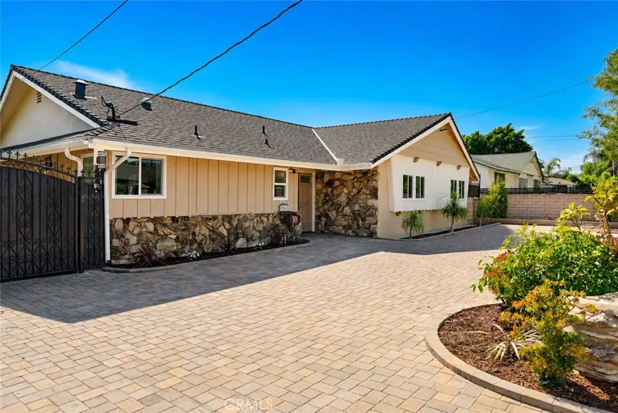 9243 Cayuga, Sun Valley, CA 91352 - #3