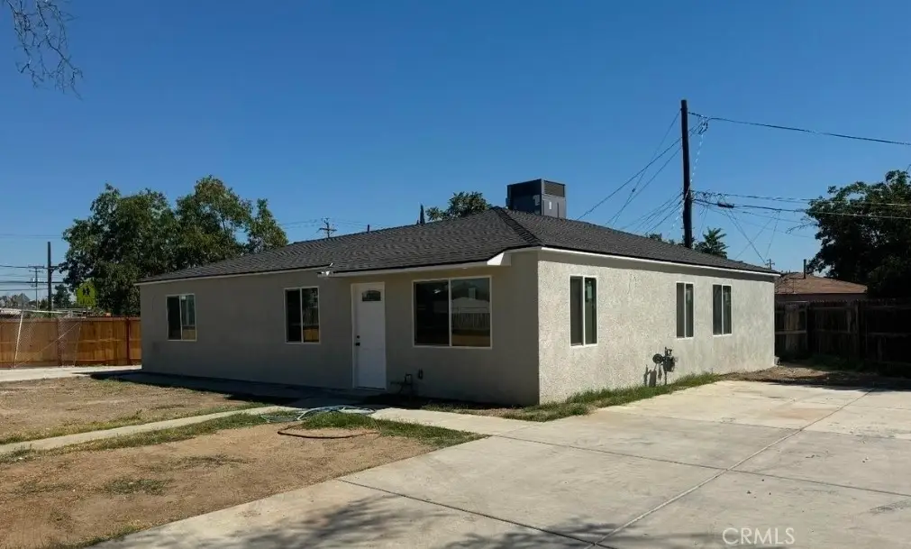 336 T, Bakersfield, CA 93304 - #1