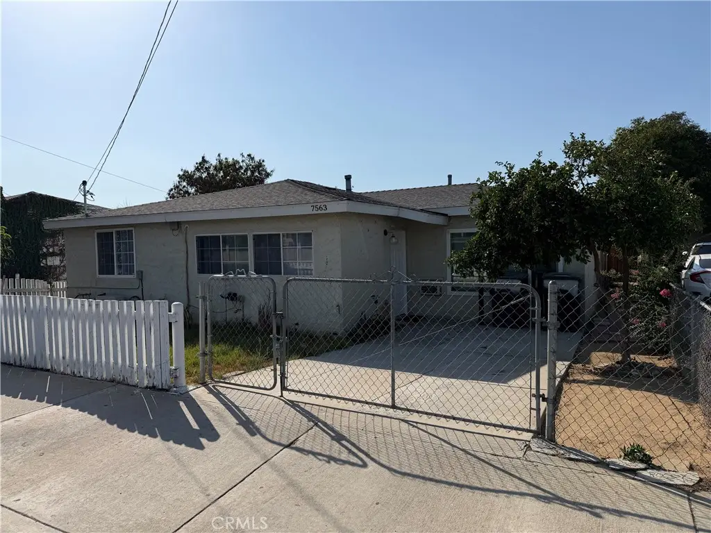7563 Lincoln, Riverside, CA 92504 - #1