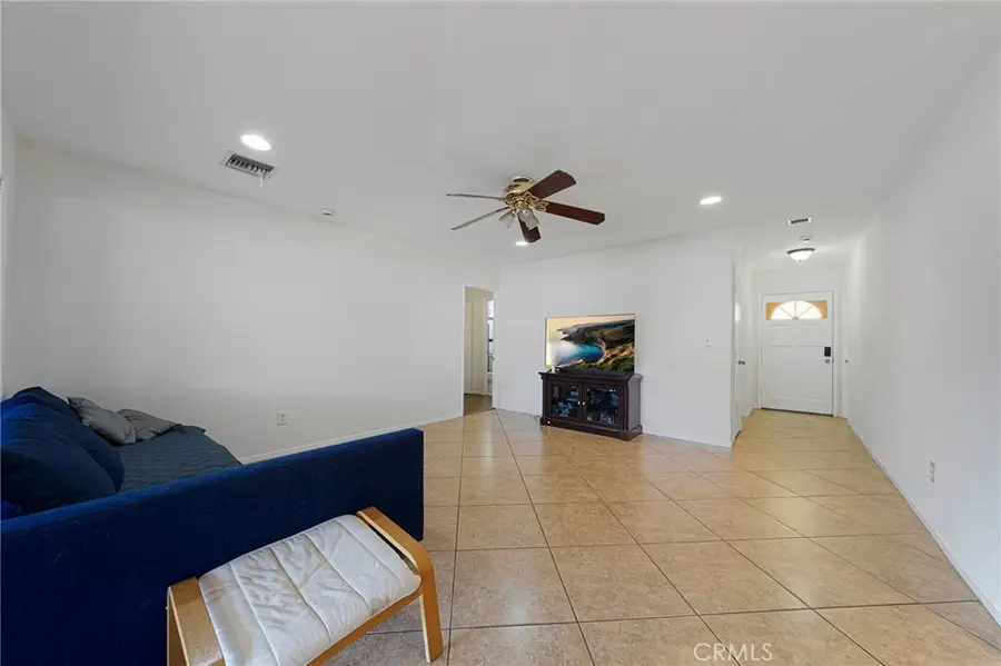 7938 Lindley, Reseda, CA 91335 - #3
