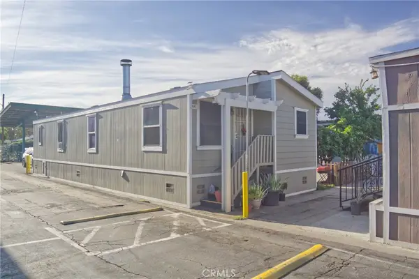 12265 Woodruff #64, Downey, CA 90241