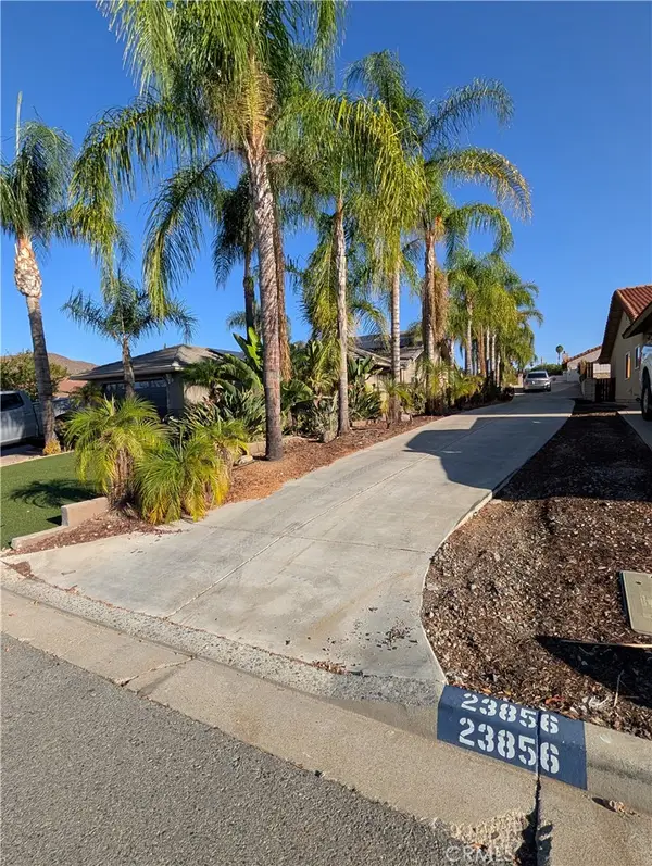 23856 Outrigger, Canyon Lake, CA 92587