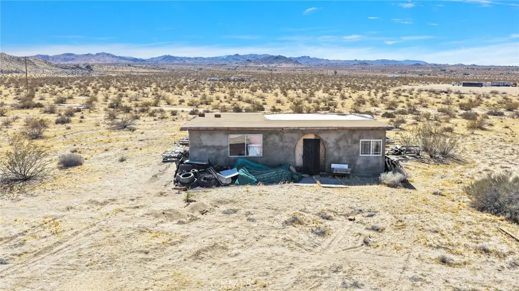 4225 Cathy's Lane, Landers, CA 92285 - #1