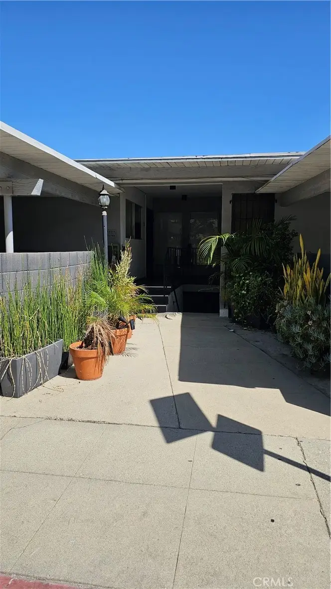 4431 Don Ricardo Dr #13, Los Angeles, CA 90008 - #2
