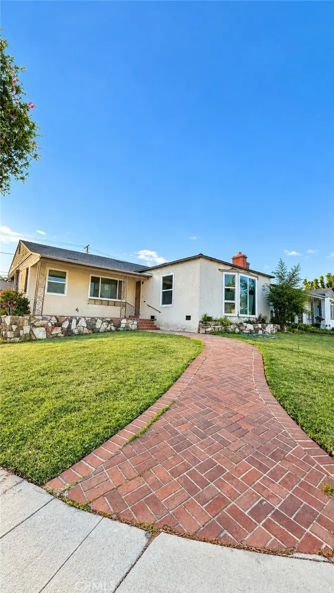 8721 Crenshaw Boulevard, Inglewood, CA 90305 - #2