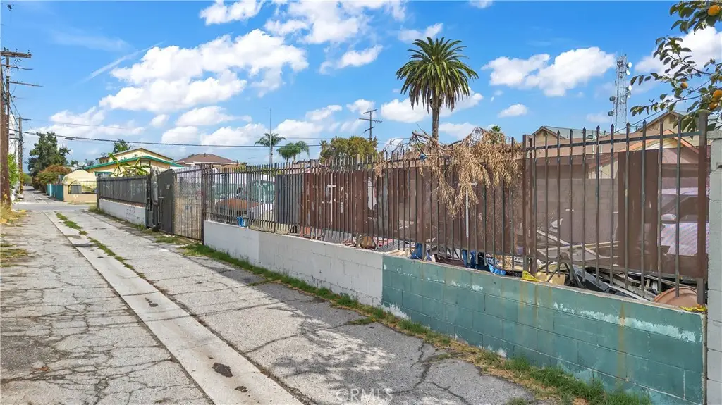 232 W 108th Street, Los Angeles, CA 90061 - #1