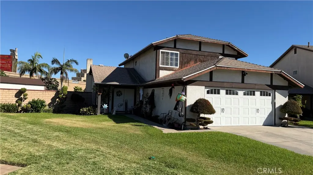 5595 E Village, Commerce, CA 90040 - #1