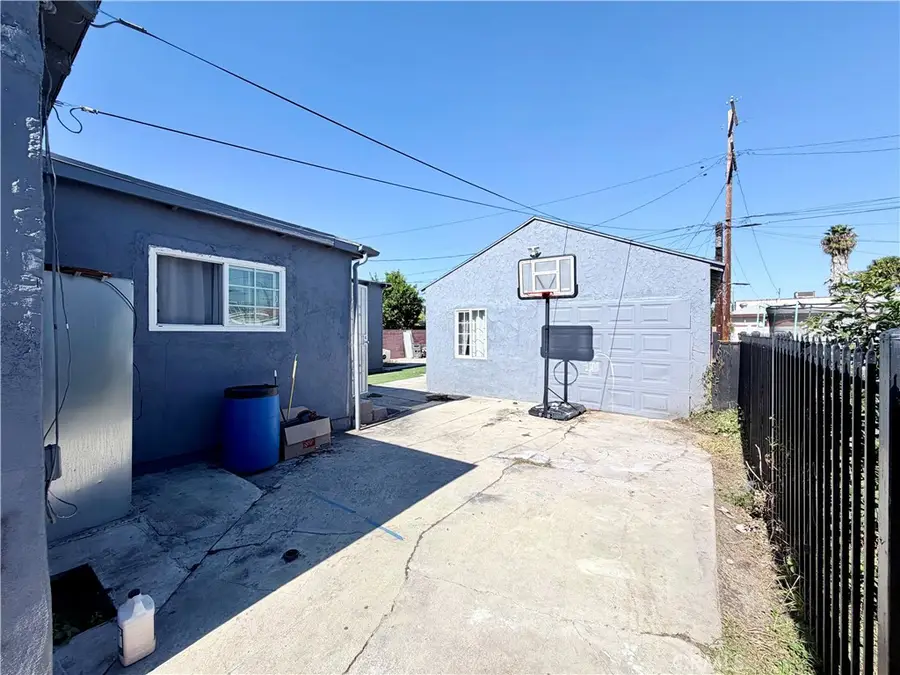 527 W Magnolia, Compton, CA 90220 - #3