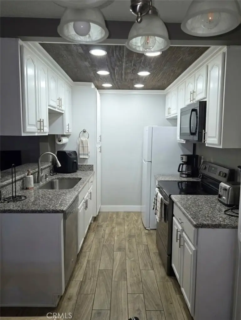 1735 E Washington St #C13, Colton, CA 92324 - #2