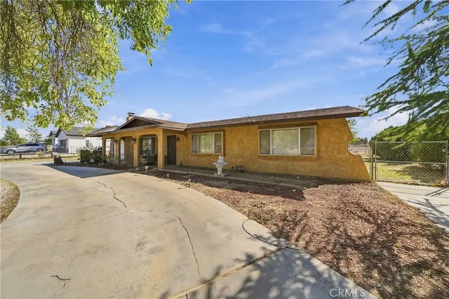 21775 Sioux Road, Apple Valley, CA 92308 - #3
