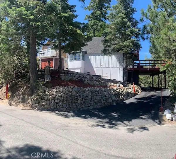 26325 Lake Forest Drive, Twin Peaks, CA 92391