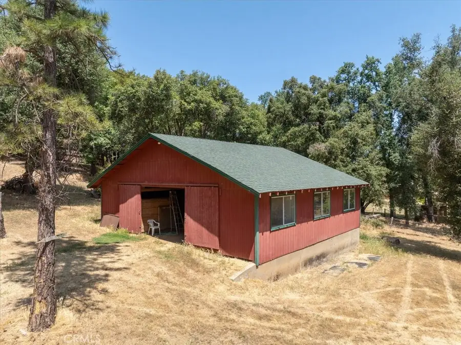 38090 Wortham Road, Oakhurst, CA 93644 - Image #3