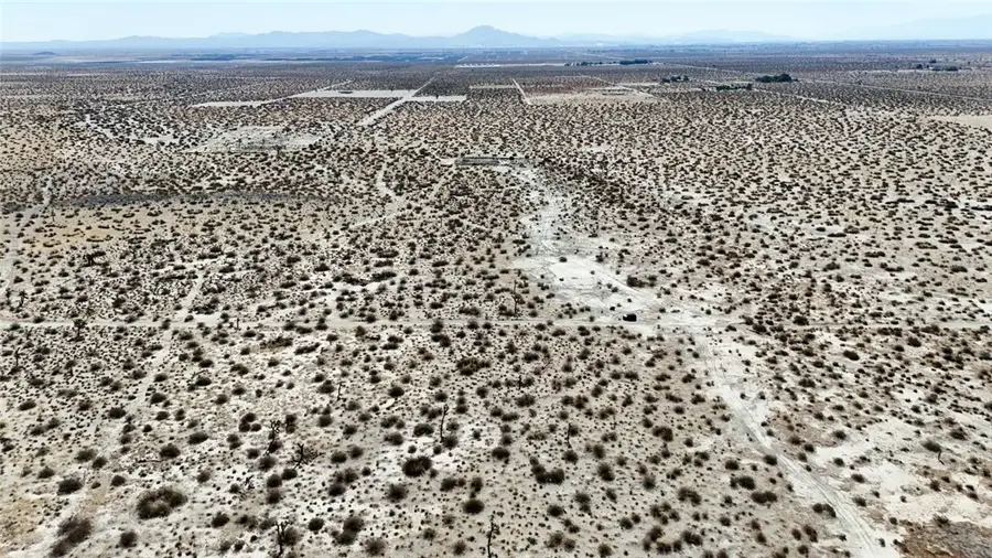 21 Lessing Avenue, Adelanto, CA 92301 - Image #3