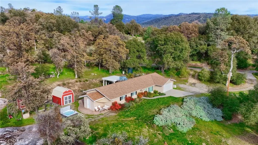 40740 Road 425a, Oakhurst, CA 93644 - Image #1