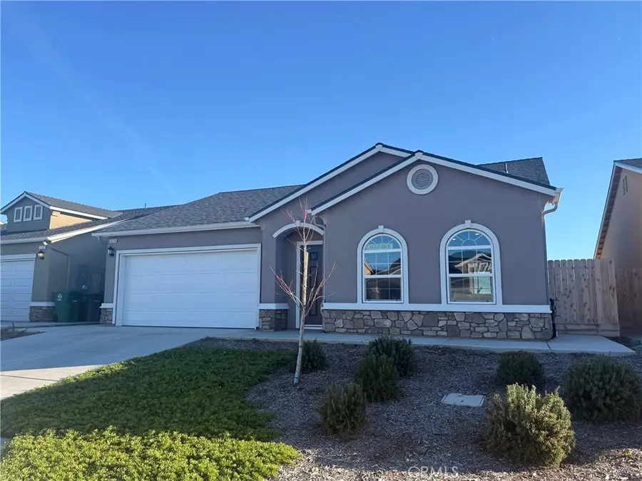 1105 E Orange Street, Avenal, CA 93204 - #3