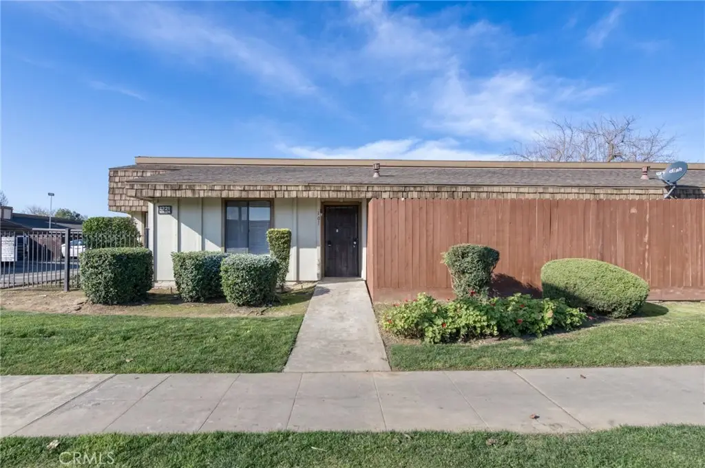 1221 N Peach Avenue #101, Fresno, CA 93727 - #1