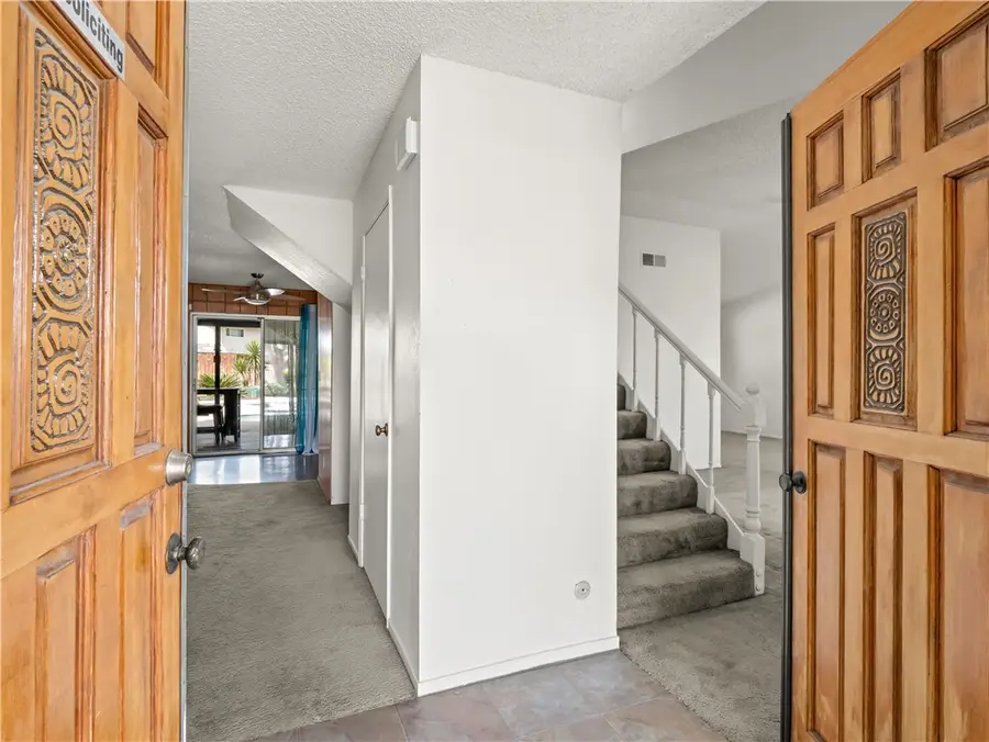 5197 E Hamilton, Fresno, CA 93727 - #3