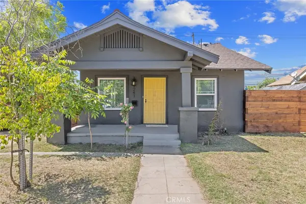 1247 N Ferger Avenue, Fresno, CA 93728