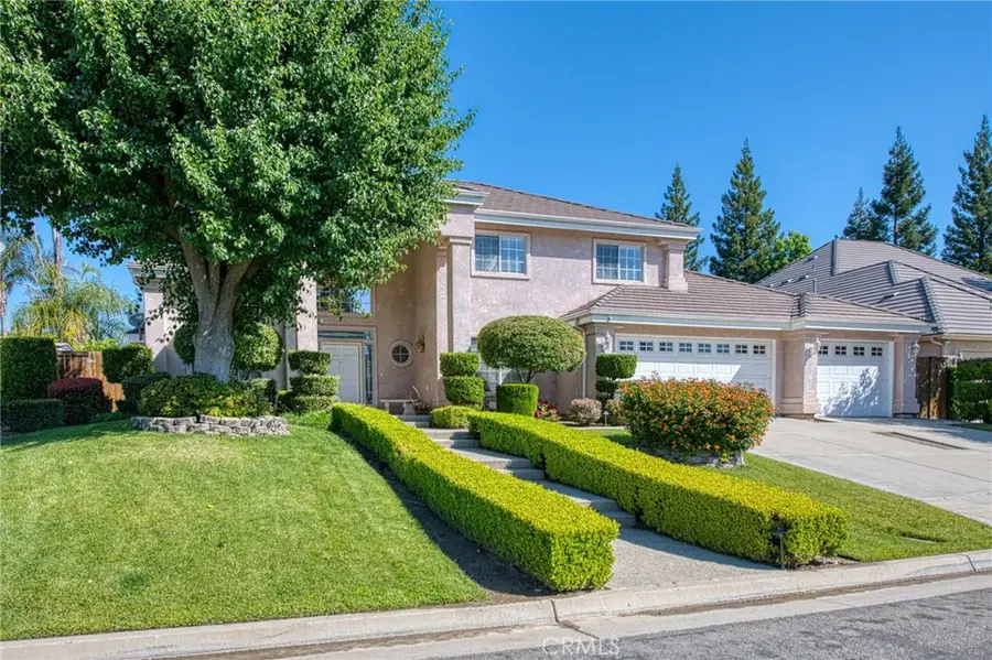 860 E Dartmouth, Fresno, CA 93730 - #2