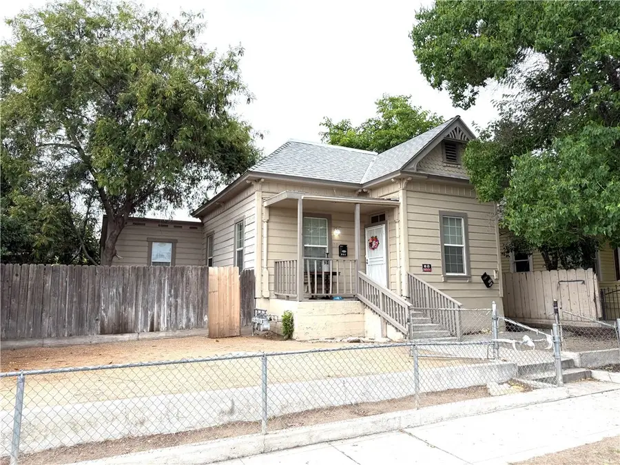 129 N Park, Fresno, CA 93701 - #3