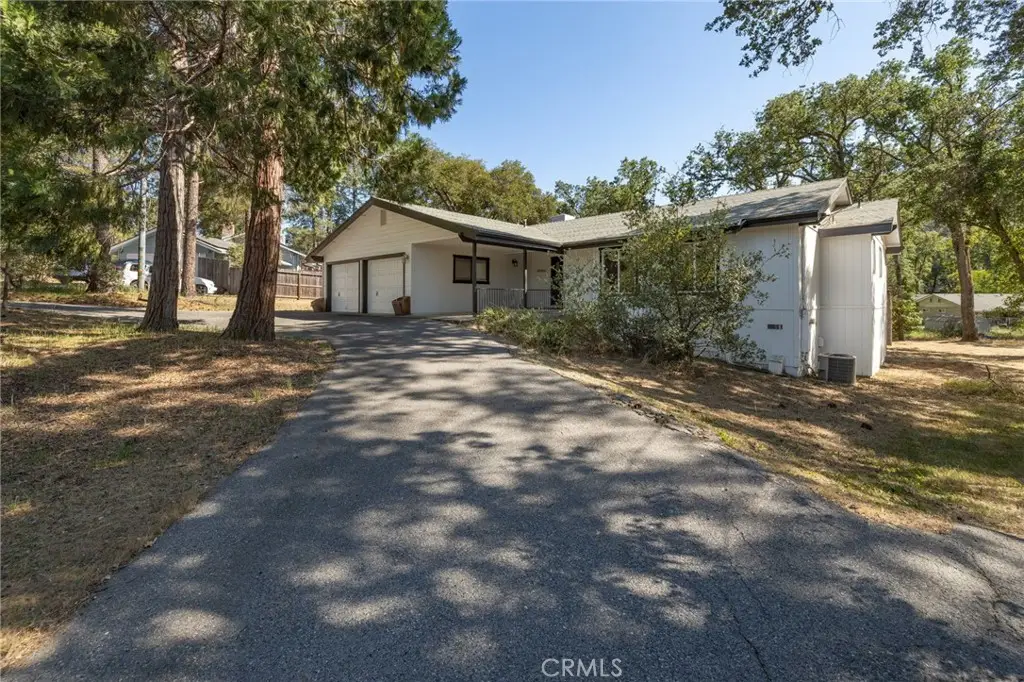 48866 Rock Point Road, Oakhurst, CA 93644 - #1