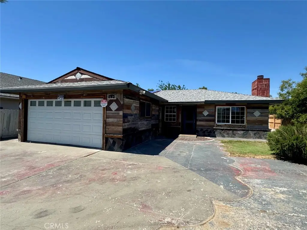 1620 N D, Madera, CA 93638 - #1