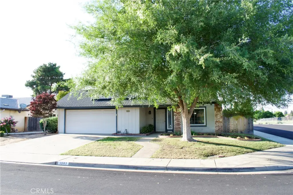 1583 Celeste, Clovis, CA 93611 - #1