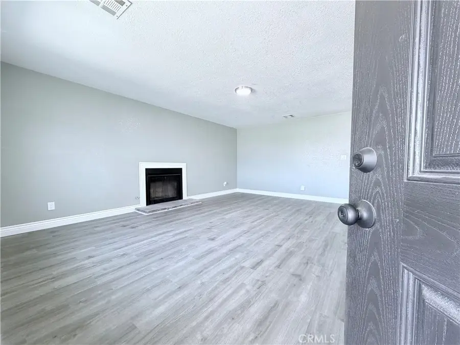 1725 Crowell Street, Livingston, CA 95334 - #3