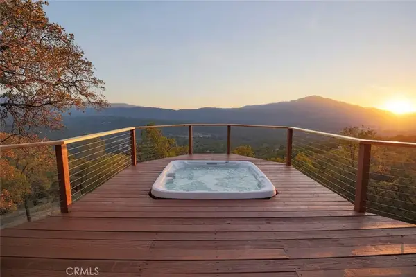 50616 Woodside Lane, Oakhurst, CA 93644