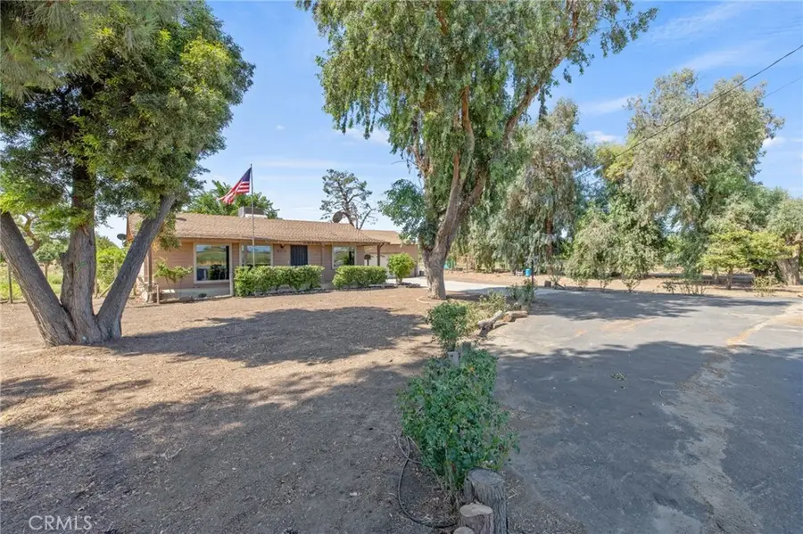 16565 Lacey Boulevard, Lemoore, CA 93245 - #3
