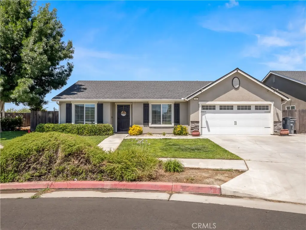 391 Rosewood, Sanger, CA 93657 - #1