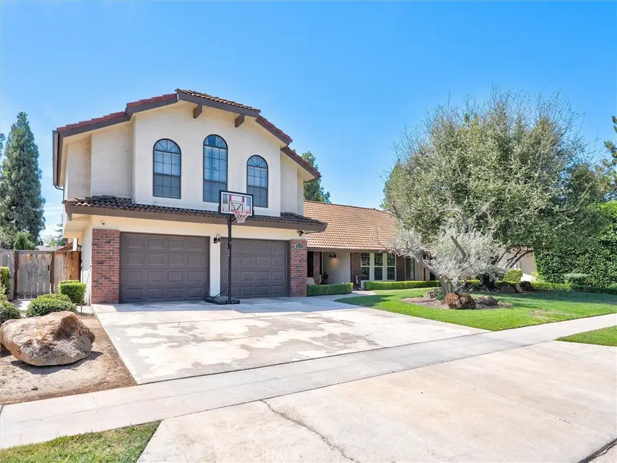 805 E Kelso, Fresno, CA 93720 - #3