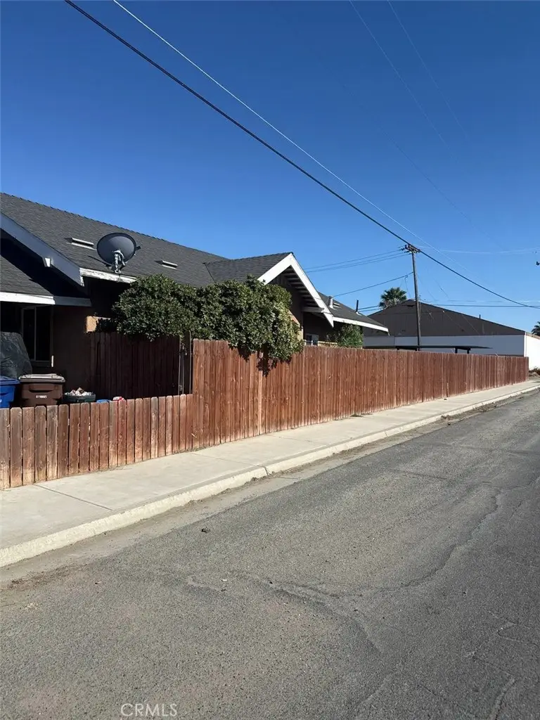 20391 3rd, Stratford, CA 93266 - #3