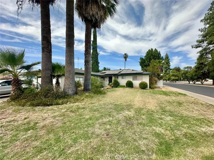 405 W Rialto Avenue, Clovis, CA 93612 - #3