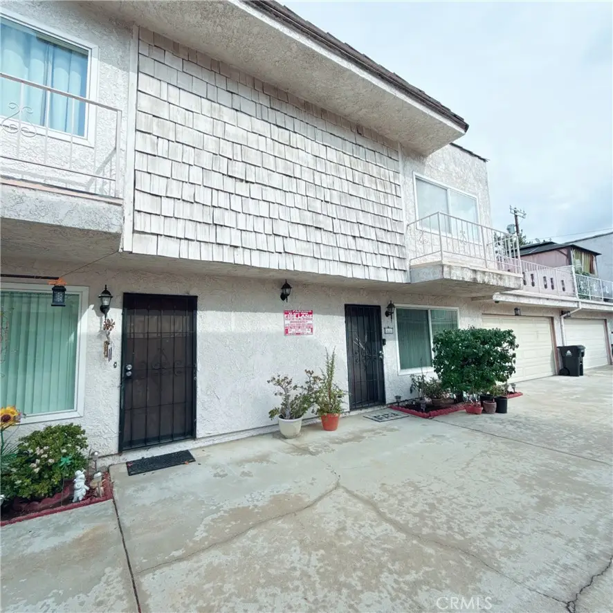 10415 Mcvine Avenue #2, Sunland, CA 91040 - Image #2